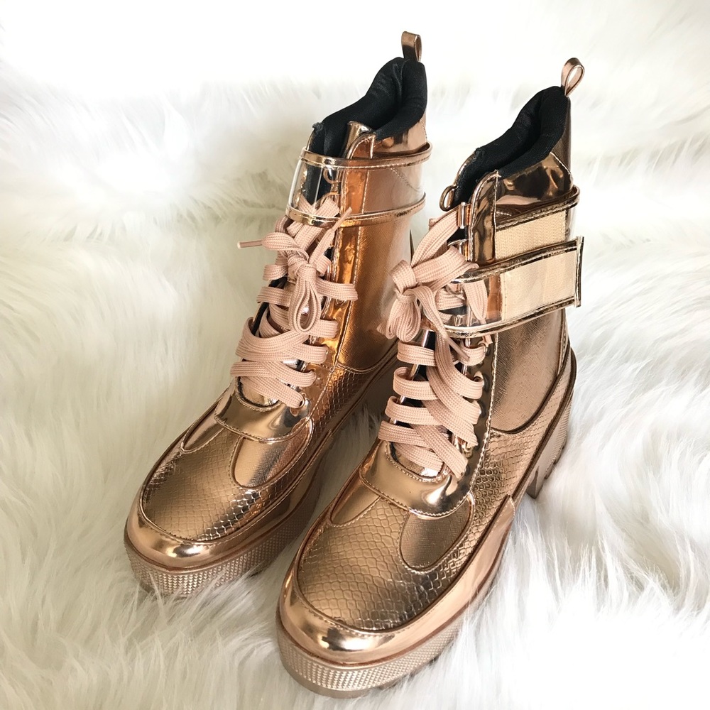 Unilady | Lug Sole Combat Boots - Picture 6 of 17